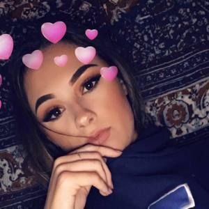 Meet your Posher, Alexandria